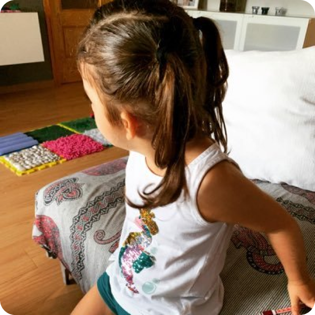 imagen-martina Martina mirando hacia un lado